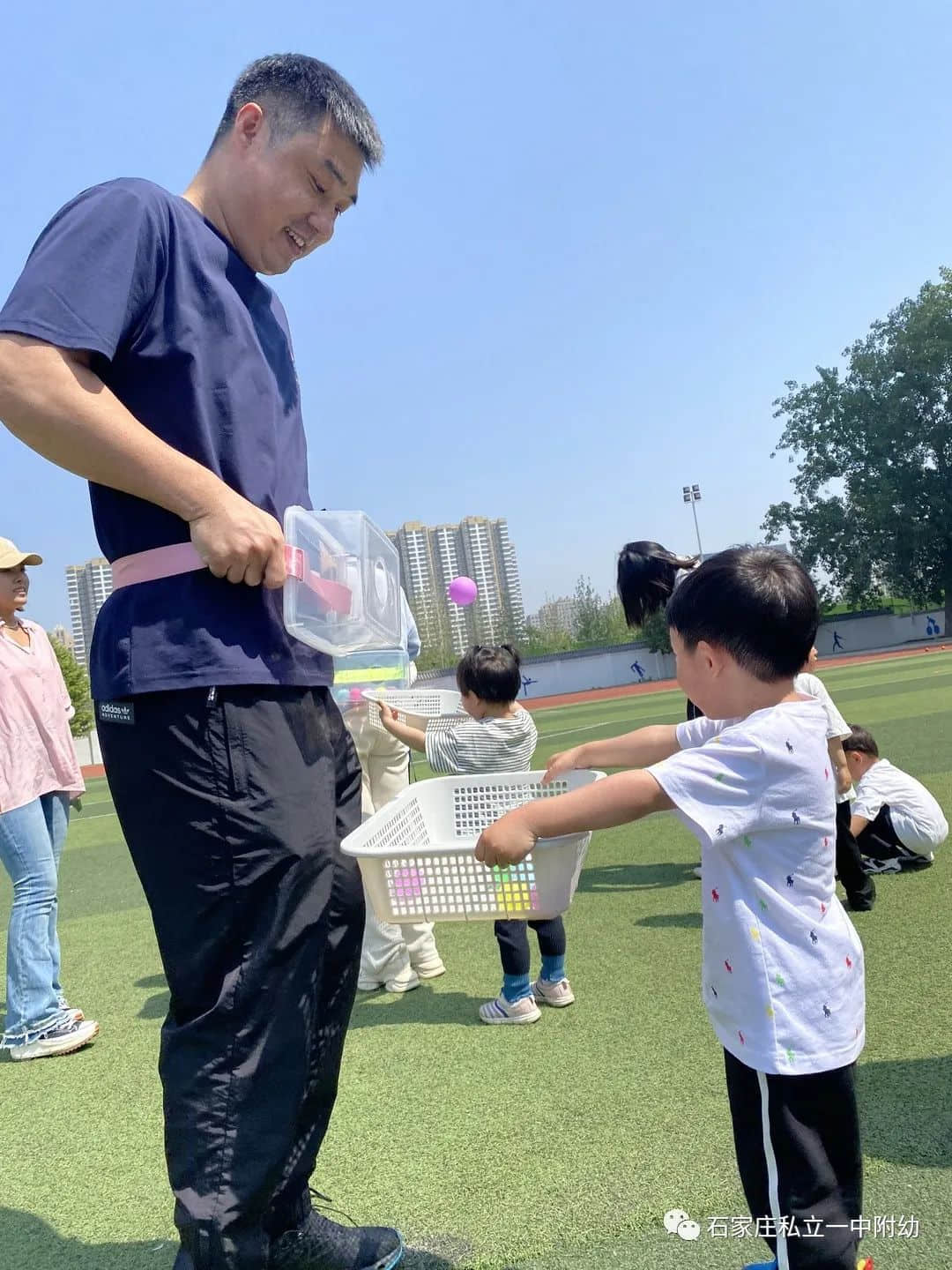 【親子運動會】石家莊市私立第一中學(xué)幼兒園親子運動會——為愛奔跑，勇敢做自己