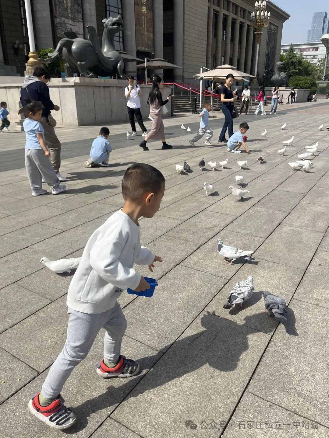 【春游】時(shí)光恰好 “幼趣”春游---幼兒科技館之行