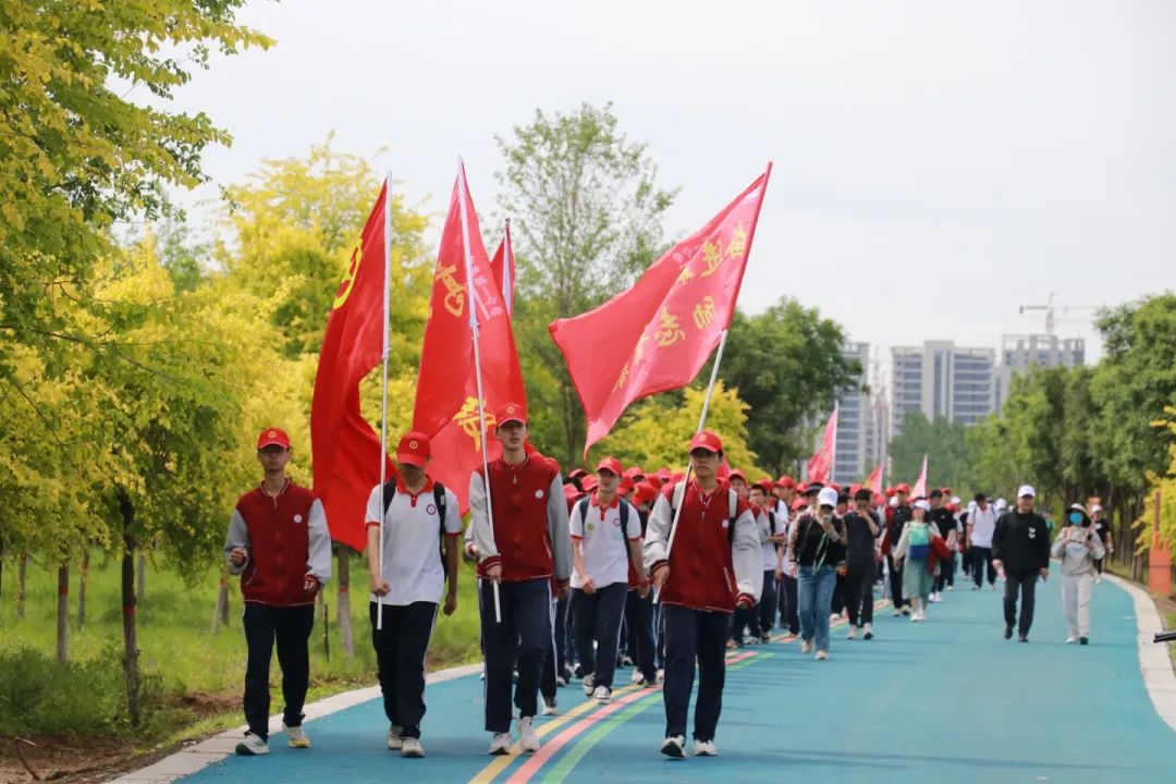 奮進新時代 勵志青春行丨石家莊私立第一中學(xué)第三屆遠足活動圓滿完成