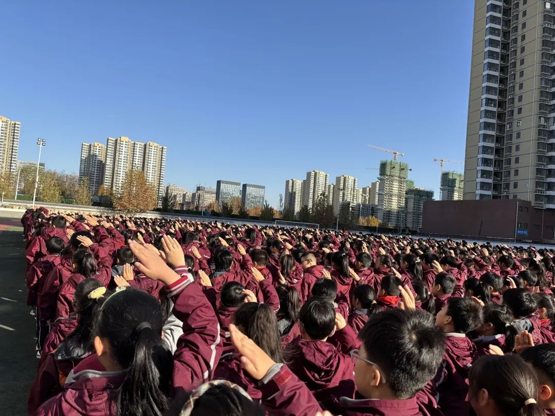 【立小 ? 思政】弘揚法治精神 共筑法治校園｜法治主題升旗儀式